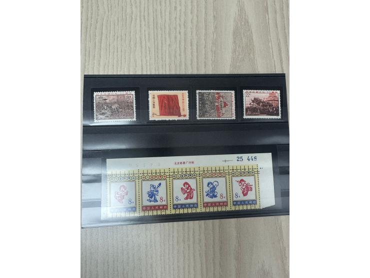 mostly complete, some with duplicates. Large quantity. Please view.